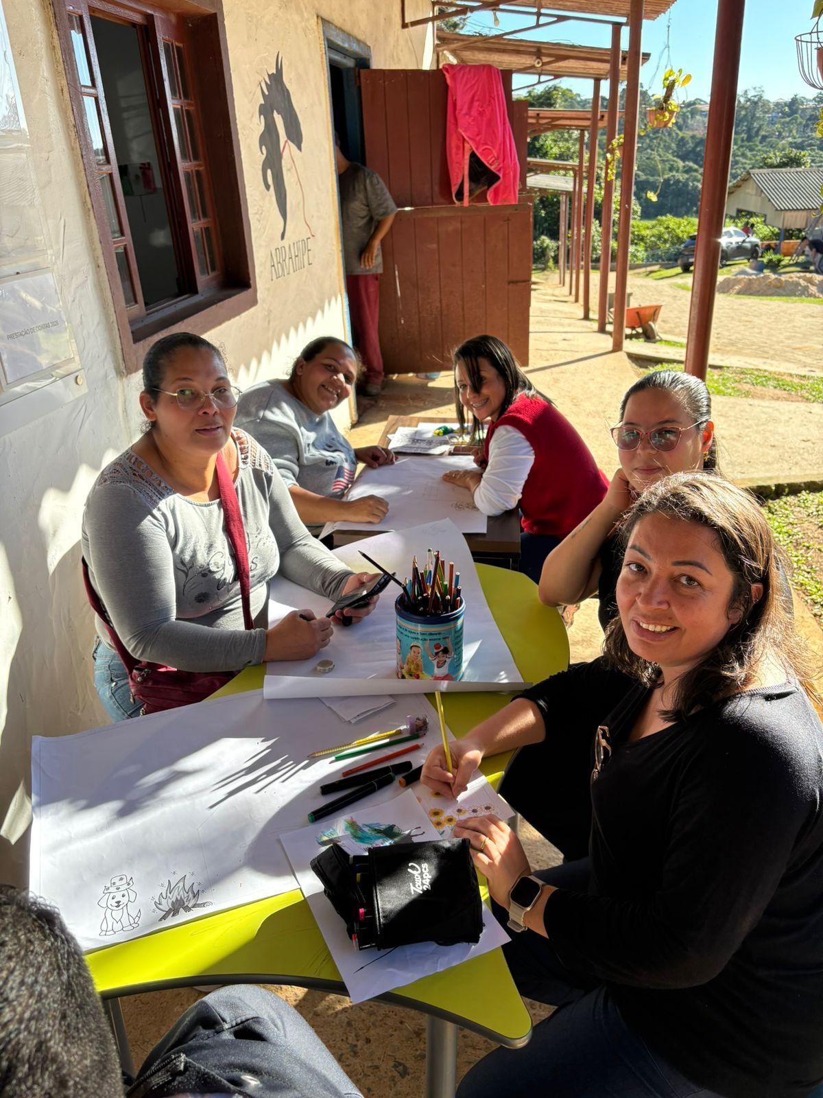 Acolhimento das famílias na ABRAHIPE.